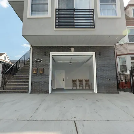 4 New Apts - 3 Bed Apt 1St Floor & 3 Bed Apt 2Nd Floor - 1 Bed Studio Apt Ground Floor & 1 Bed Studio Apt Ground Floor Near Penn Station Ewr Airport Beth Israel Hospital Nyc East Orange Extérieur photo