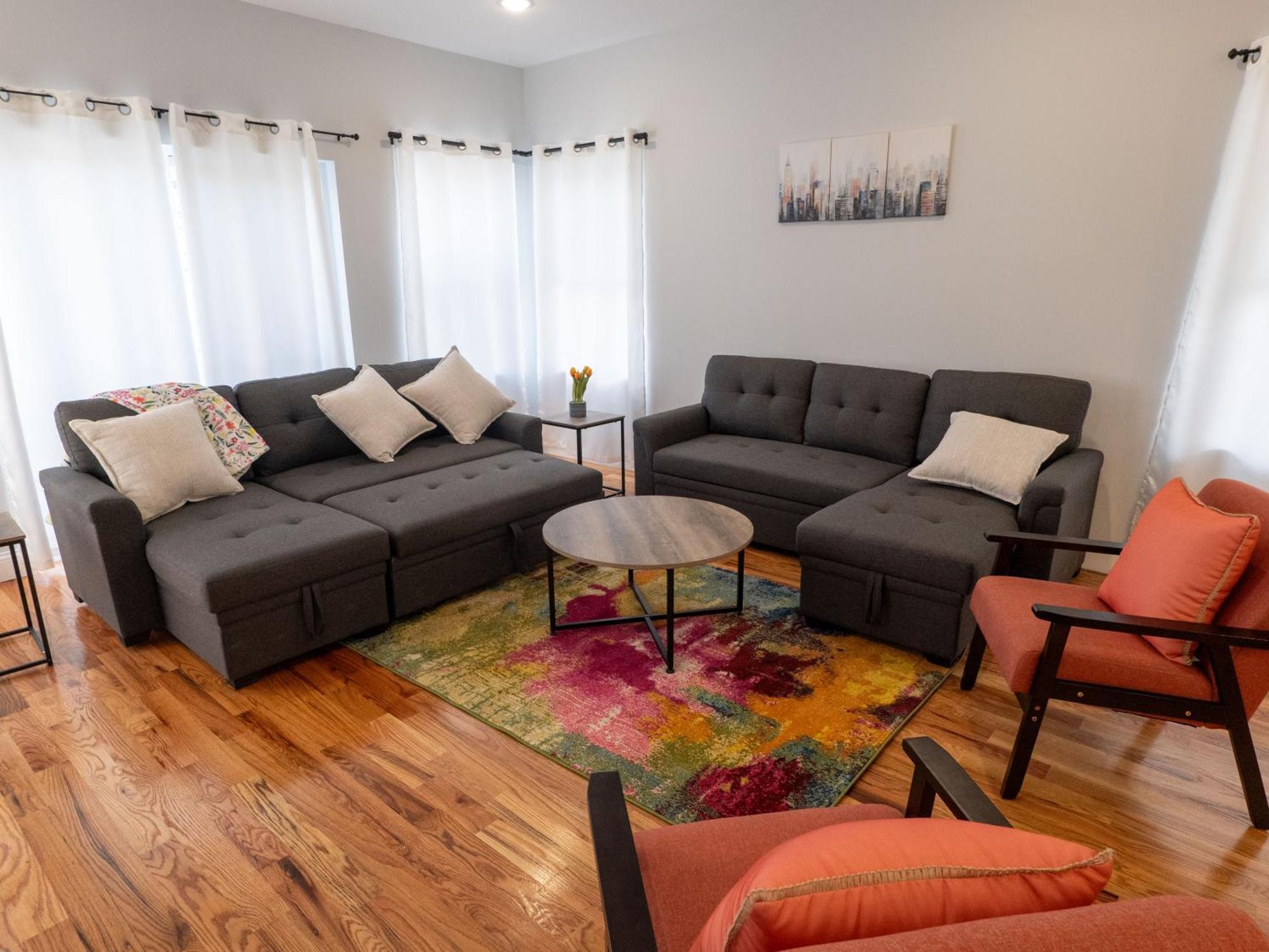 4 New Apts - 3 Bed 1st Floor & 3 Bed 2nd Floor - 1 Bed Ground Floor & 1 Bed Ground Floor Near Penn Station Ewr Airport Beth Israel Hospital Nyc East Orange