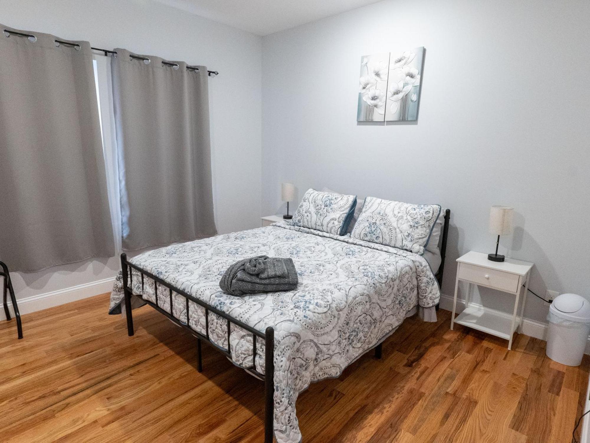 4 New Apts - 3 Bed 1st Floor & 3 Bed 2nd Floor - 1 Bed Ground Floor & 1 Bed Ground Floor Near Penn Station Ewr Airport Beth Israel Hospital Nyc *