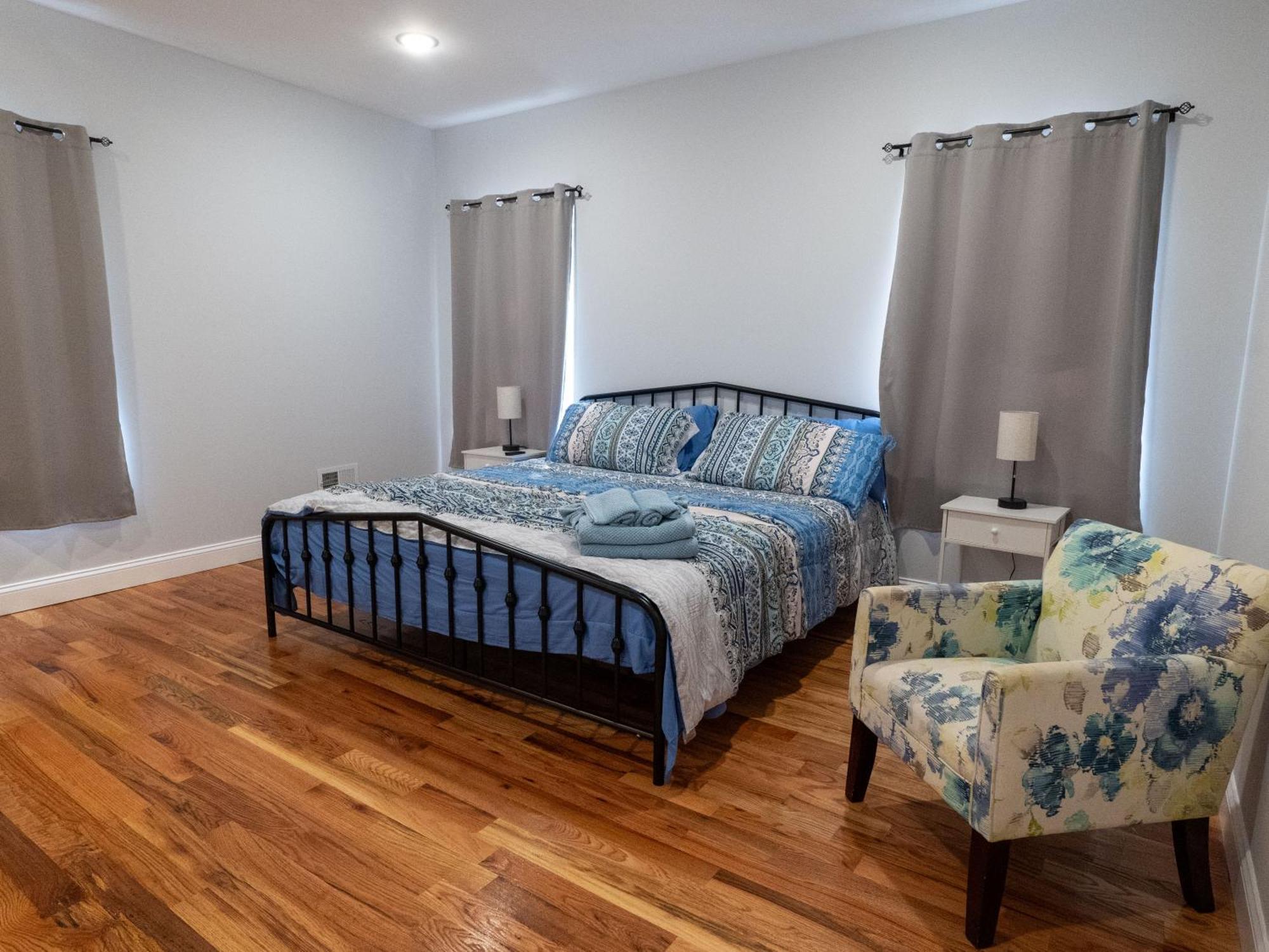 4 New Apts - 3 Bed 1st Floor & 3 Bed 2nd Floor - 1 Bed Ground Floor & 1 Bed Ground Floor Near Penn Station Ewr Airport Beth Israel Hospital Nyc * East Orange