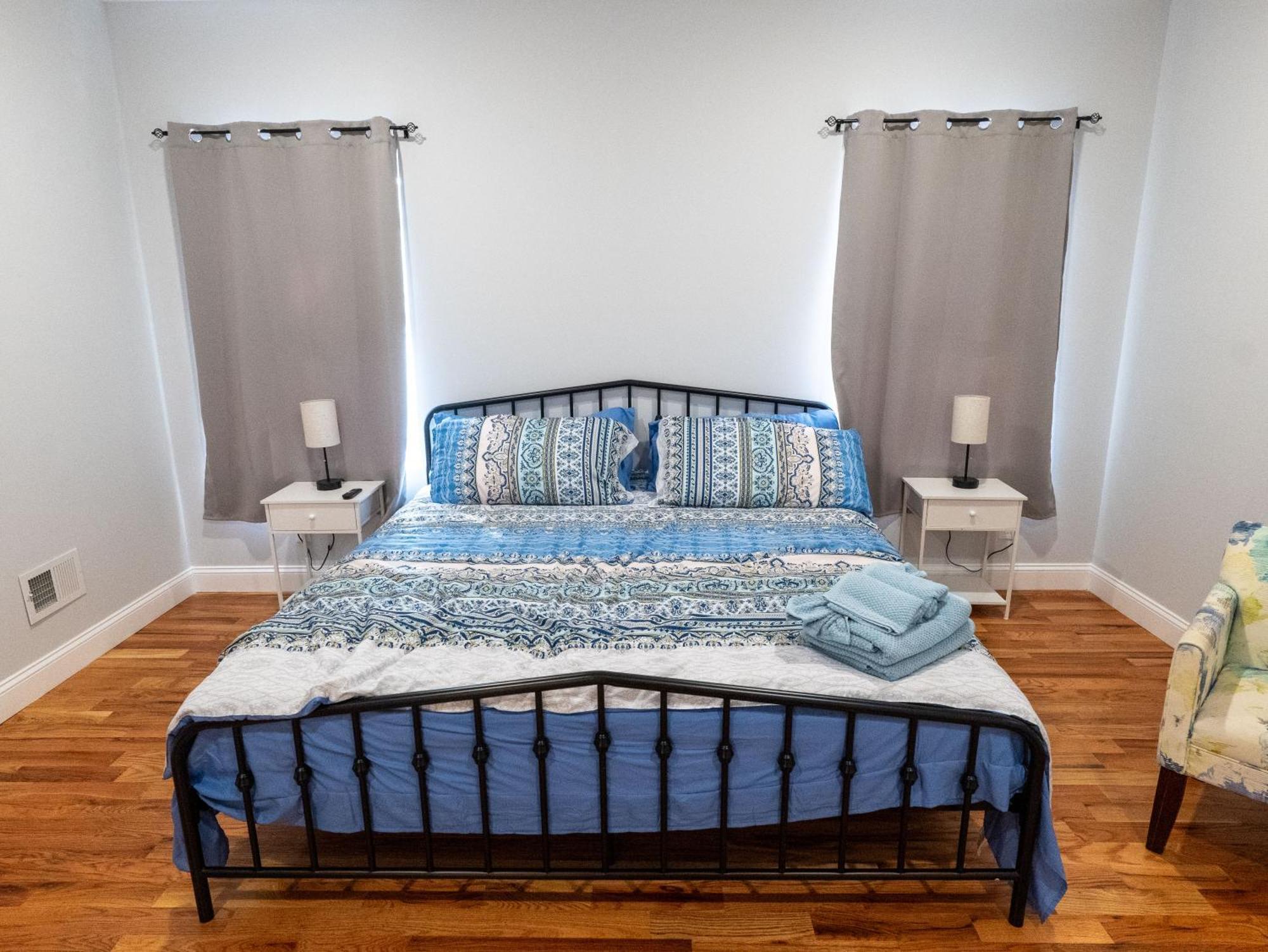 4 New Apts - 3 Bed 1st Floor & 3 Bed 2nd Floor - 1 Bed Ground Floor & 1 Bed Ground Floor Near Penn Station Ewr Airport Beth Israel Hospital Nyc *