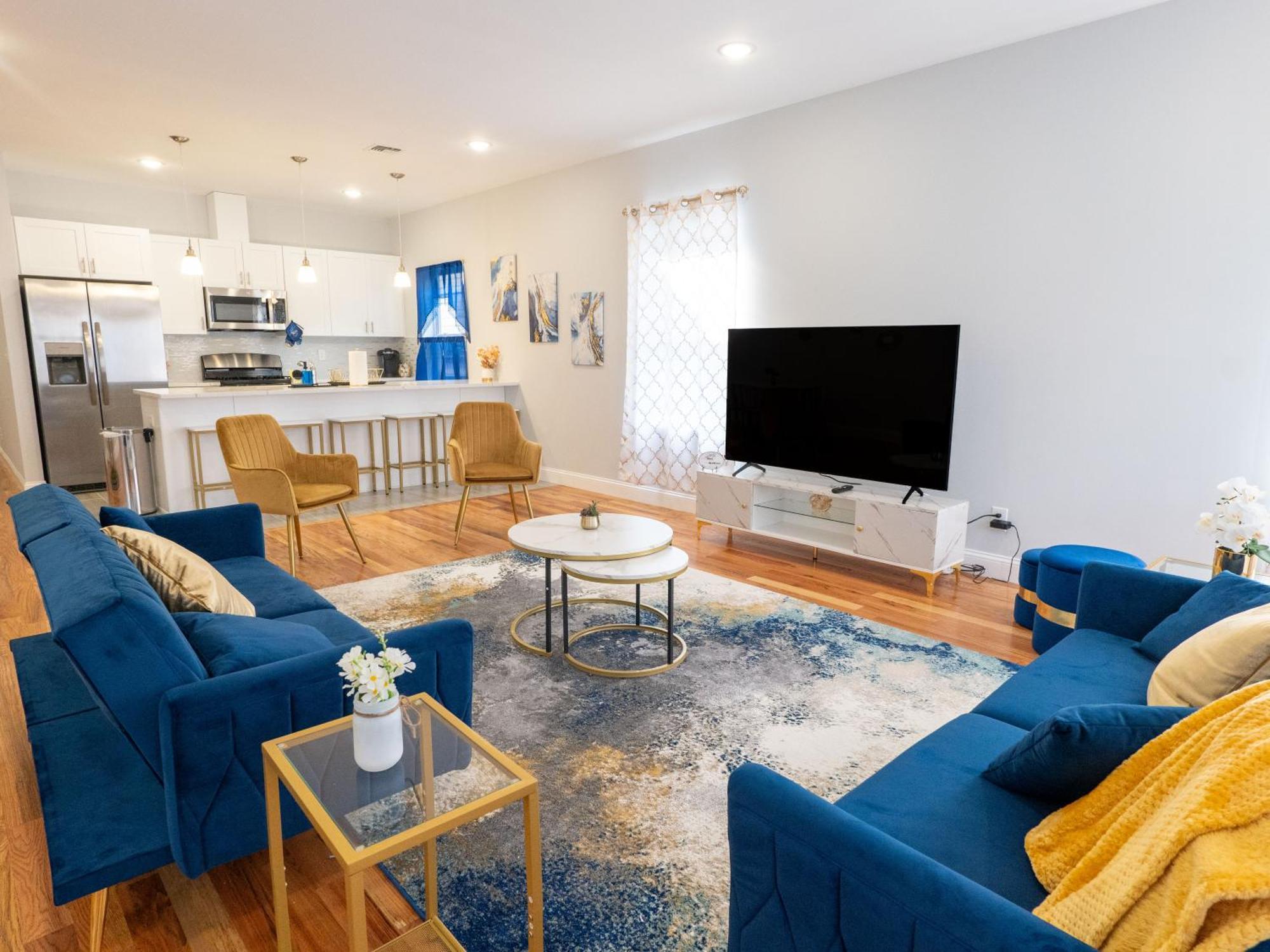 4 New Apts - 3 Bed 1st Floor & 3 Bed 2nd Floor - 1 Bed Ground Floor & 1 Bed Ground Floor Near Penn Station Ewr Airport Beth Israel Hospital Nyc * East Orange