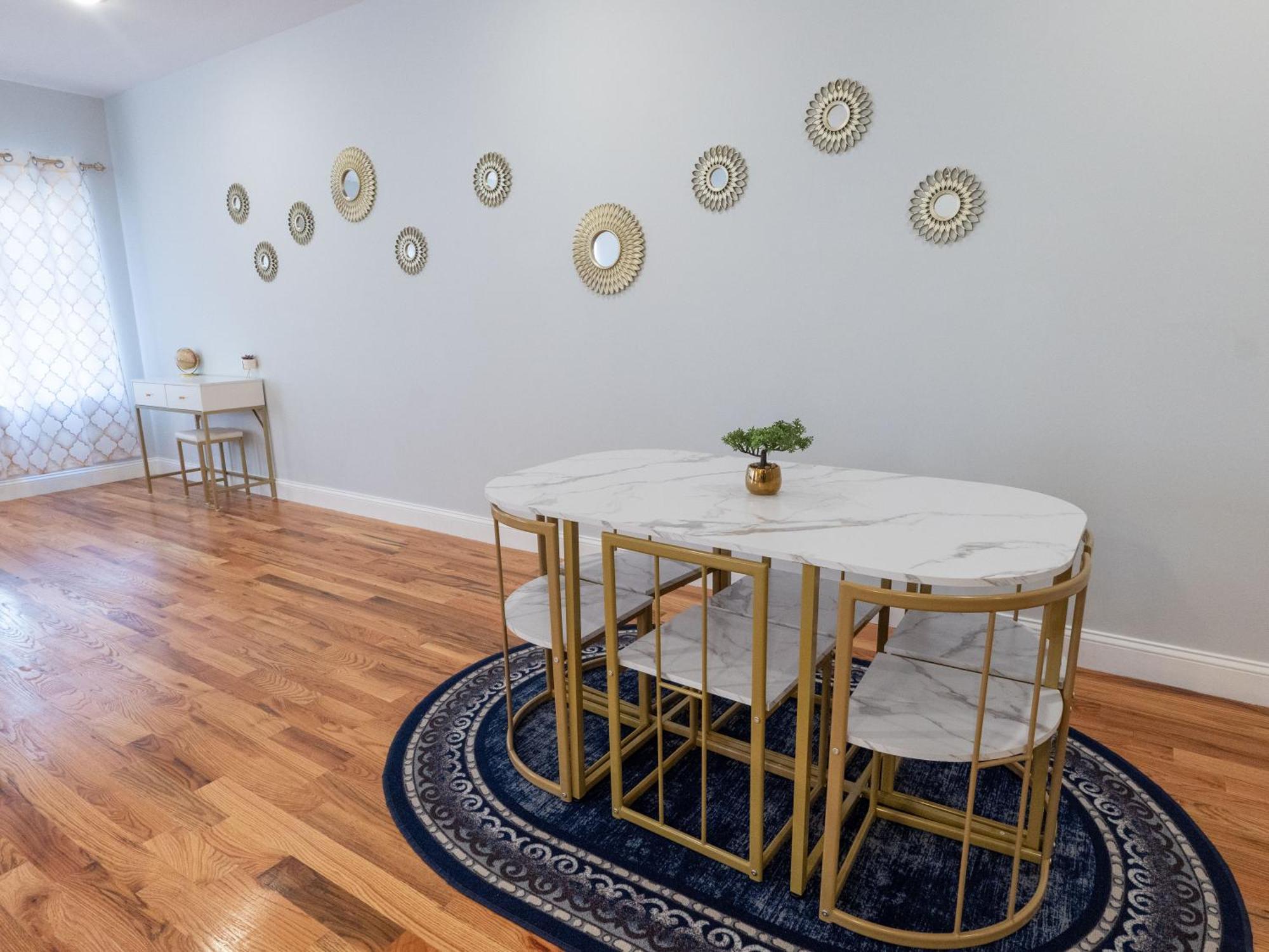4 New Apts - 3 Bed 1st Floor & 3 Bed 2nd Floor - 1 Bed Ground Floor & 1 Bed Ground Floor Near Penn Station Ewr Airport Beth Israel Hospital Nyc East Orange