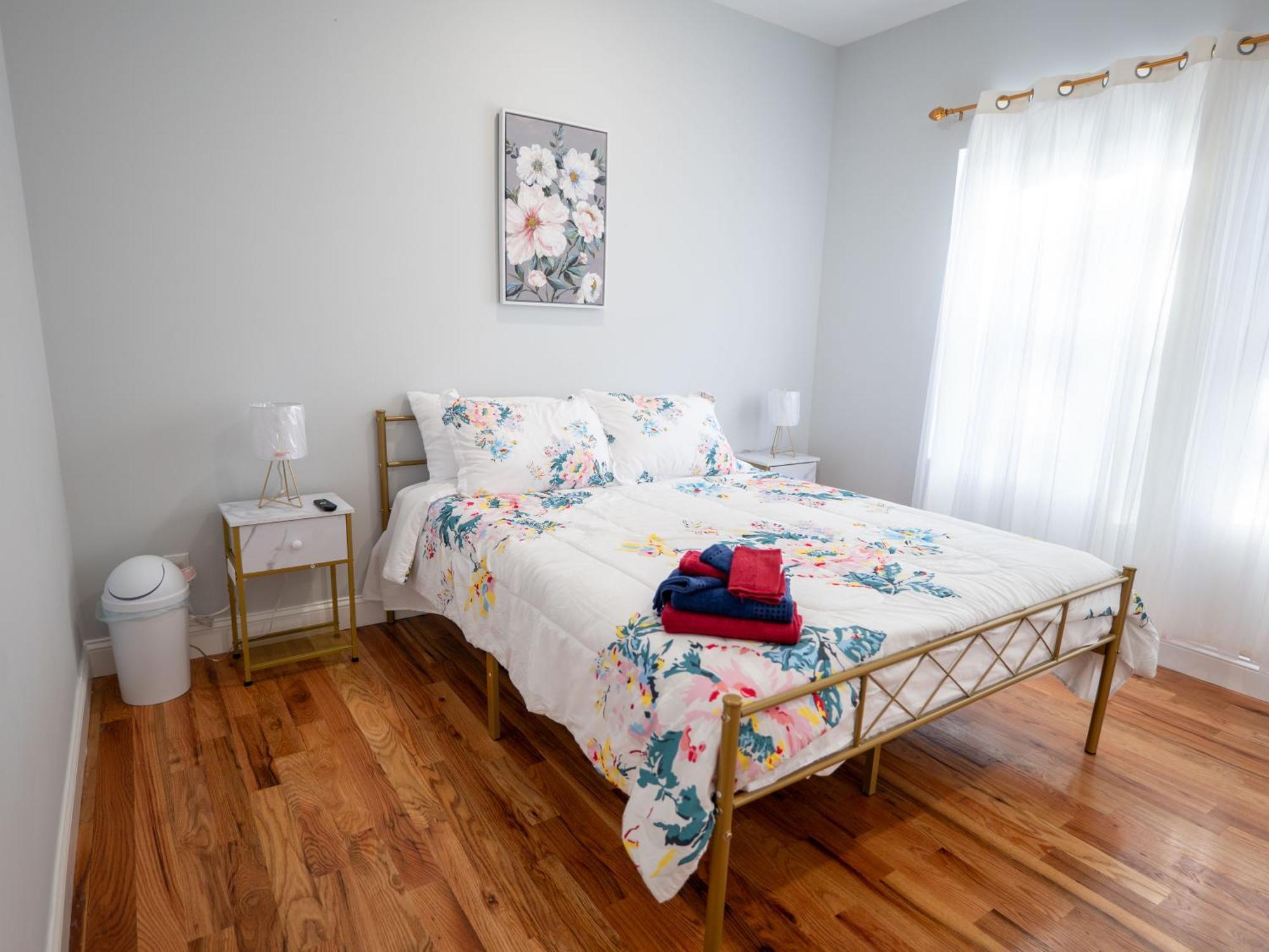 4 New Apts - 3 Bed 1st Floor & 3 Bed 2nd Floor - 1 Bed Ground Floor & 1 Bed Ground Floor Near Penn Station Ewr Airport Beth Israel Hospital Nyc Appartement *
