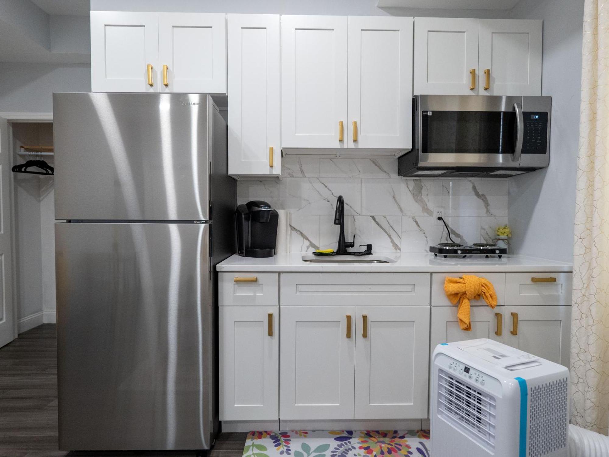 Appartement 4 New Apts - 3 Bed 1st Floor & 3 Bed 2nd Floor - 1 Bed Ground Floor & 1 Bed Ground Floor Near Penn Station Ewr Airport Beth Israel Hospital Nyc East Orange