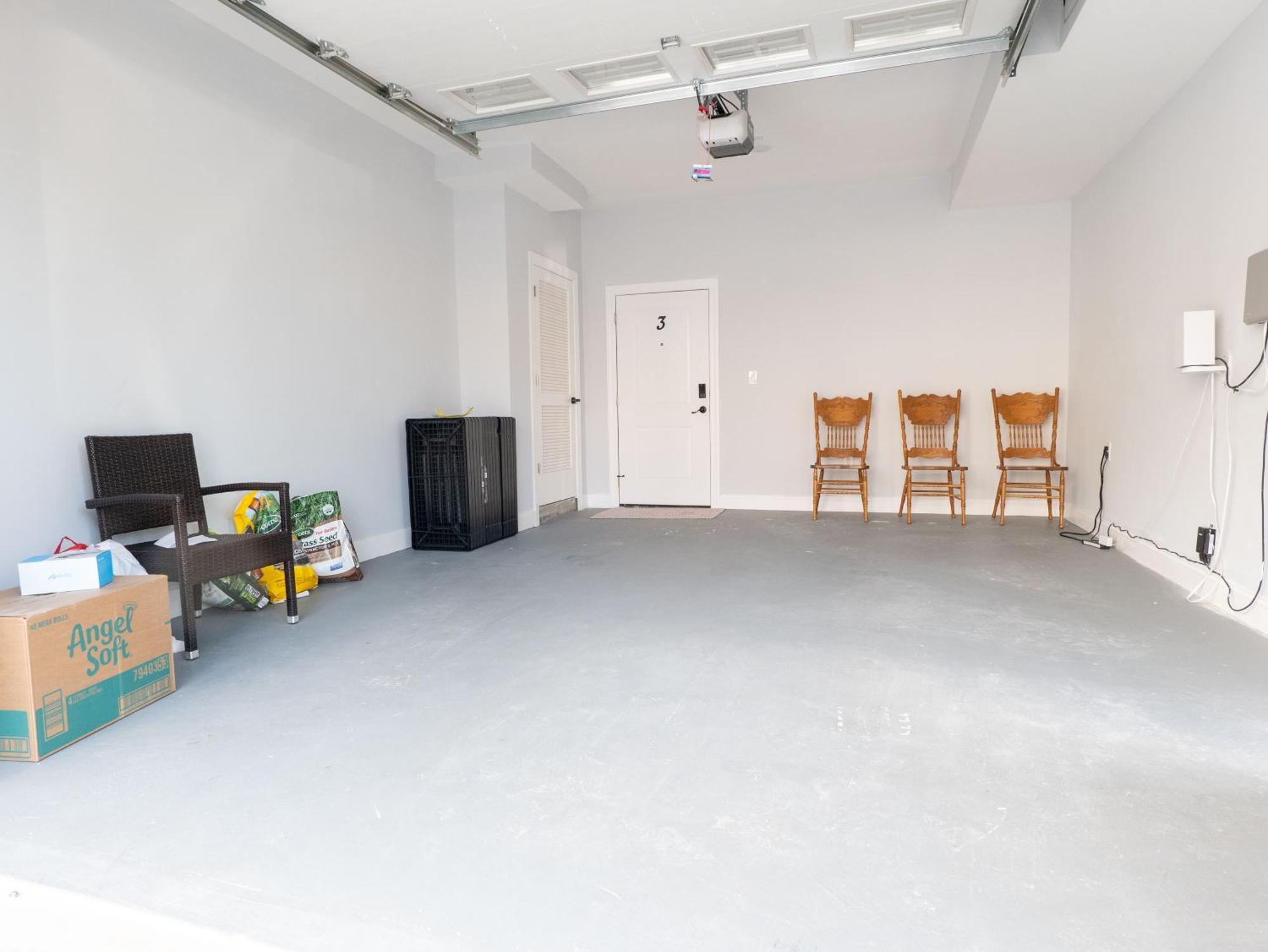 4 New Apts - 3 Bed 1st Floor & 3 Bed 2nd Floor - 1 Bed Ground Floor & 1 Bed Ground Floor Near Penn Station Ewr Airport Beth Israel Hospital Nyc