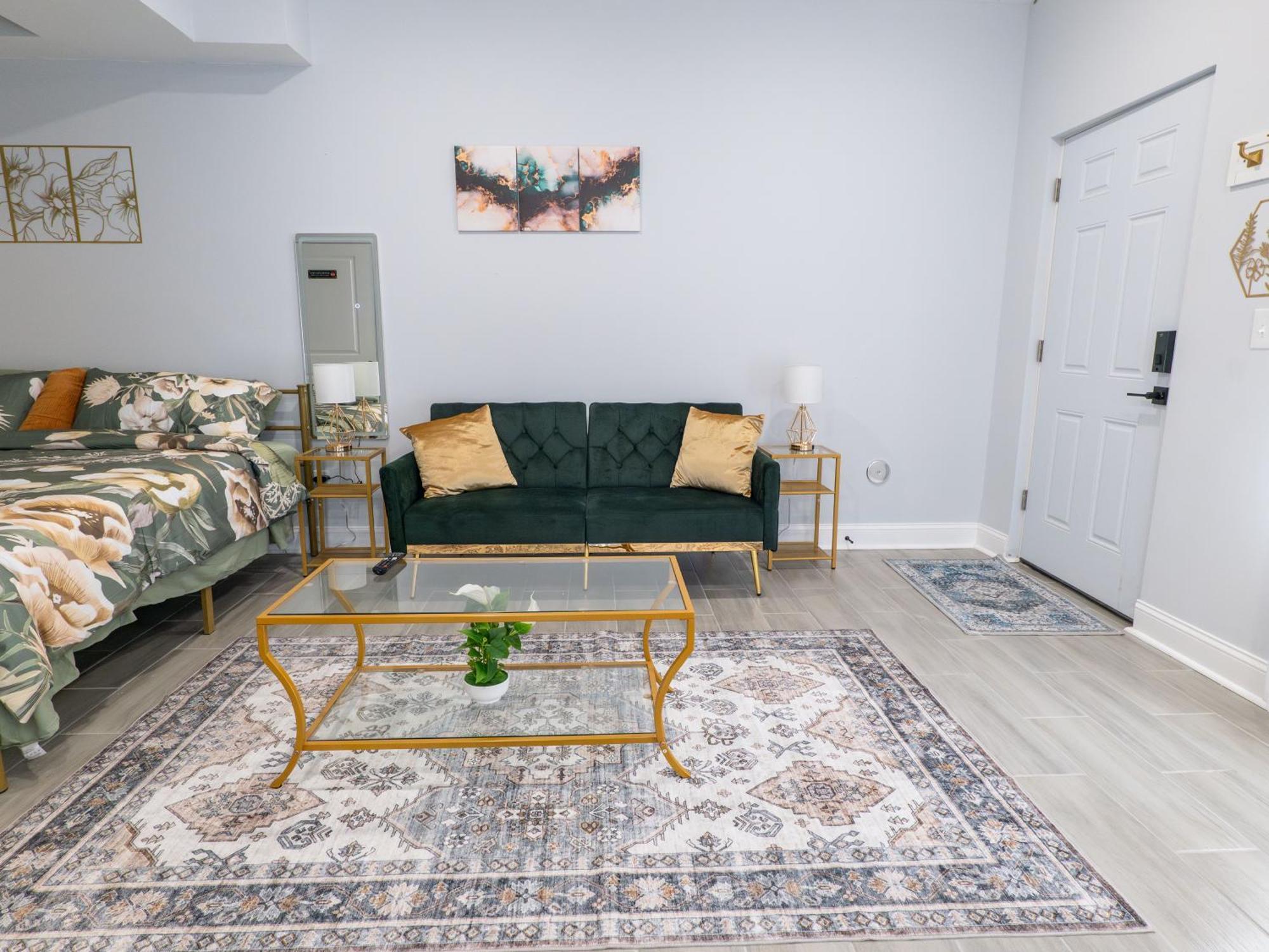 4 New Apts - 3 Bed 1st Floor & 3 Bed 2nd Floor - 1 Bed Ground Floor & 1 Bed Ground Floor Near Penn Station Ewr Airport Beth Israel Hospital Nyc * East Orange