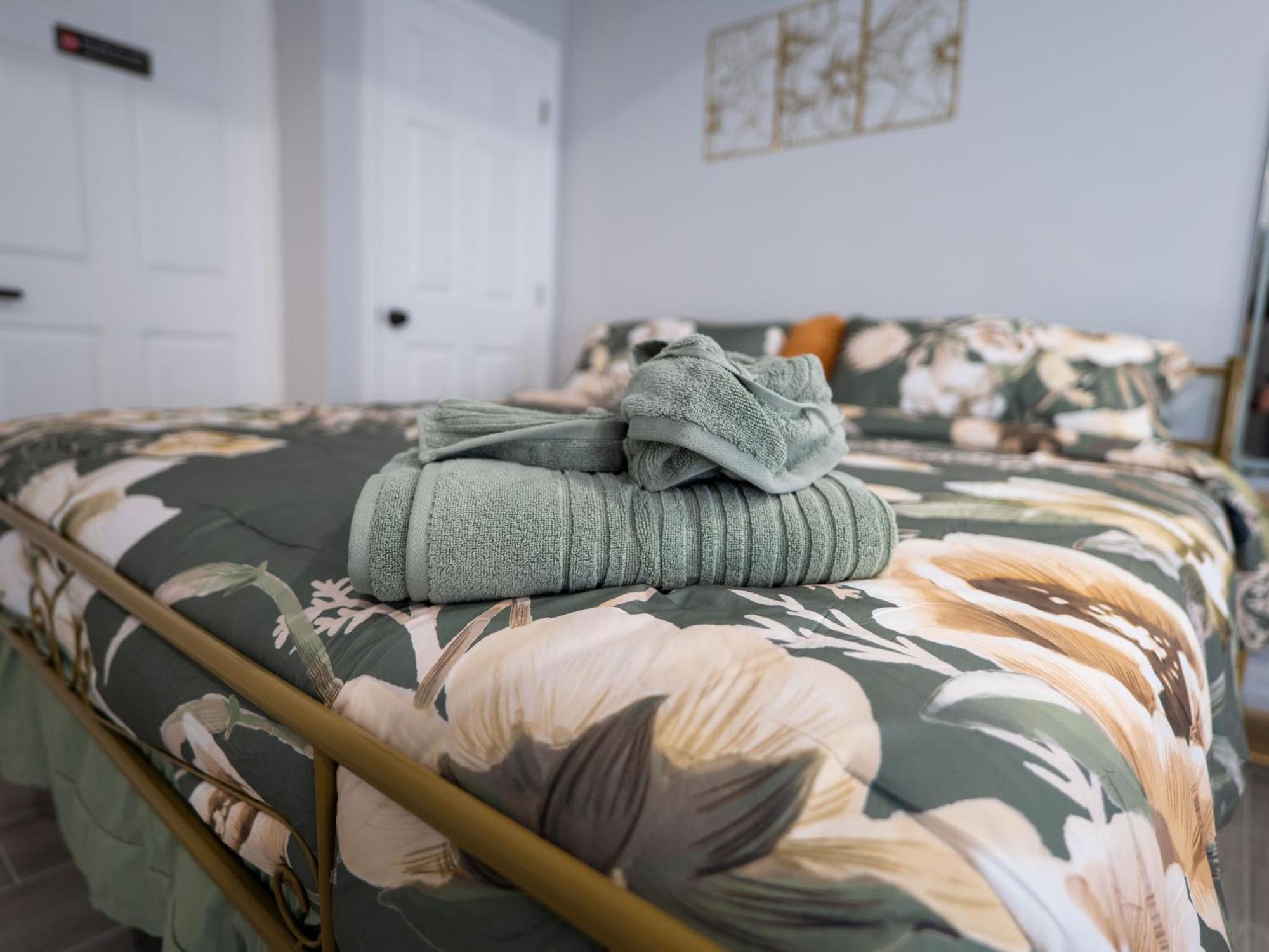 Appartement 4 New Apts - 3 Bed 1st Floor & 3 Bed 2nd Floor - 1 Bed Ground Floor & 1 Bed Ground Floor Near Penn Station Ewr Airport Beth Israel Hospital Nyc East Orange