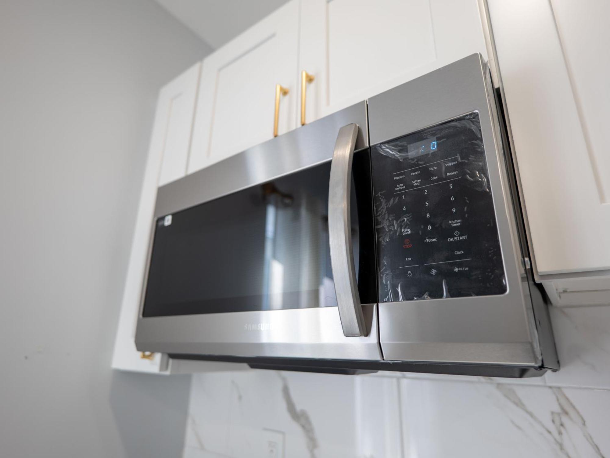 4 New Apts - 3 Bed 1st Floor & 3 Bed 2nd Floor - 1 Bed Ground Floor & 1 Bed Ground Floor Near Penn Station Ewr Airport Beth Israel Hospital Nyc * East Orange